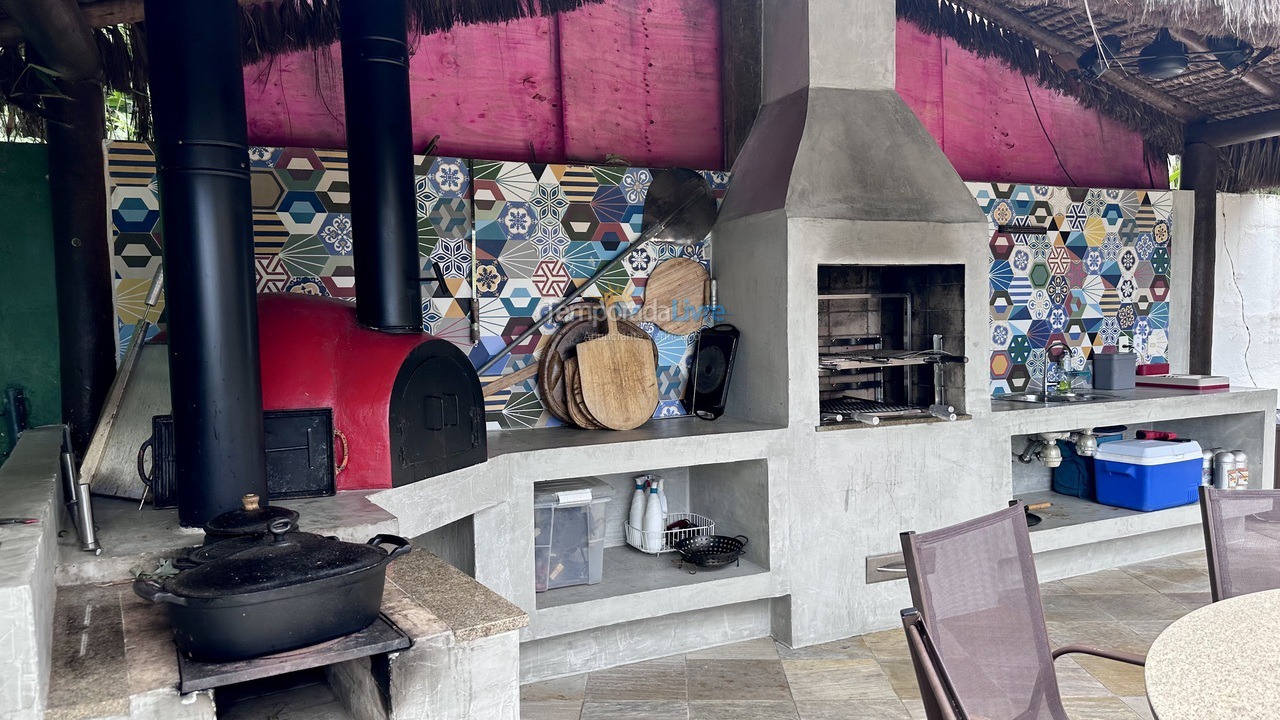 Casa para aluguel de temporada em São Sebastião (Barra do Sahy)