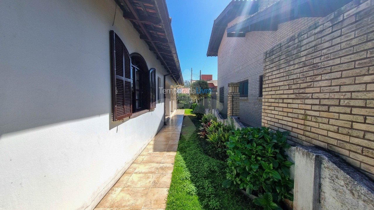 Casa para alquiler de vacaciones em Garopaba (Centro)