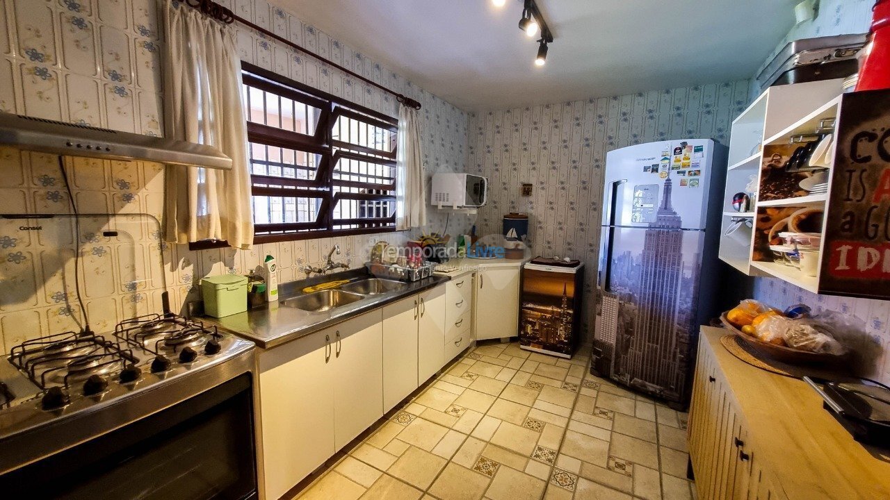 Casa para alquiler de vacaciones em Garopaba (Centro)