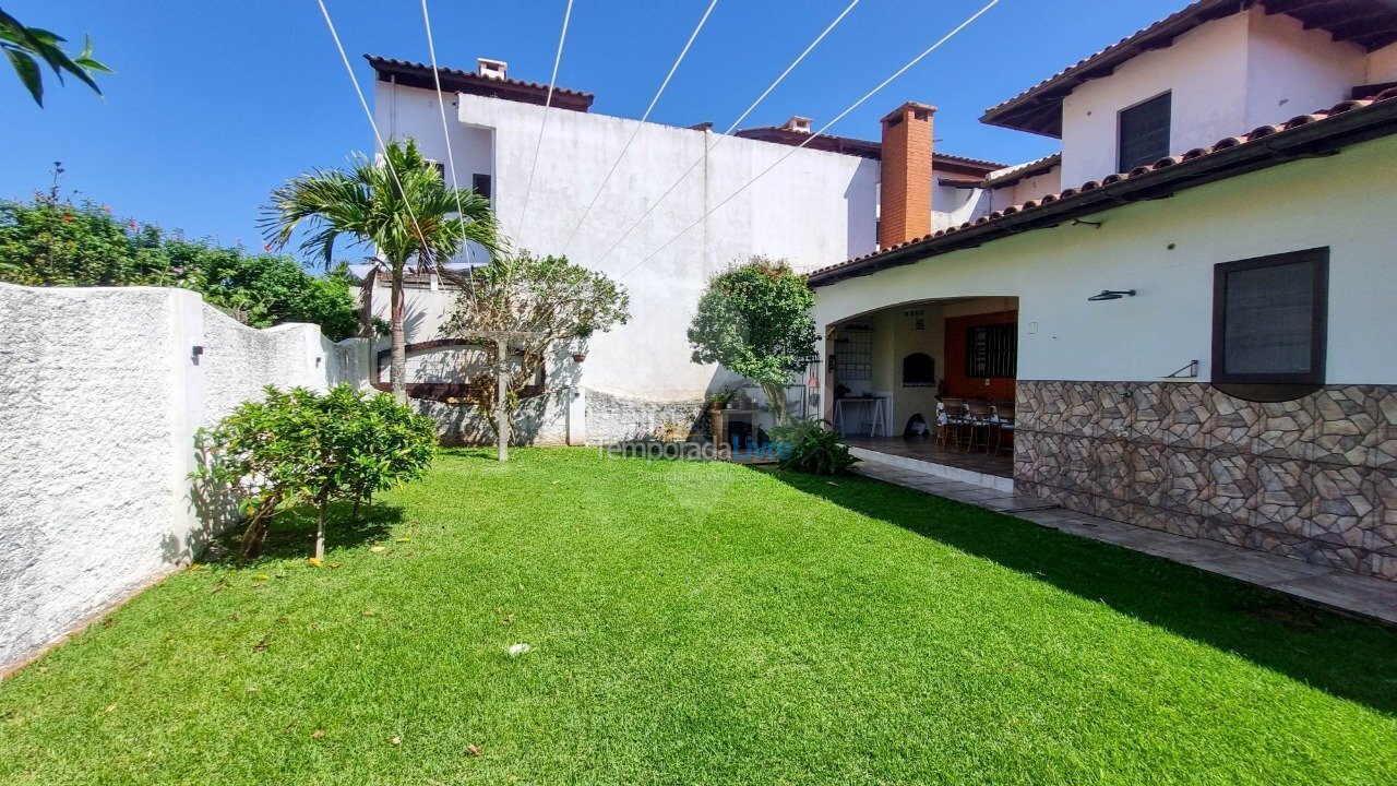 Casa para alquiler de vacaciones em Garopaba (Centro)