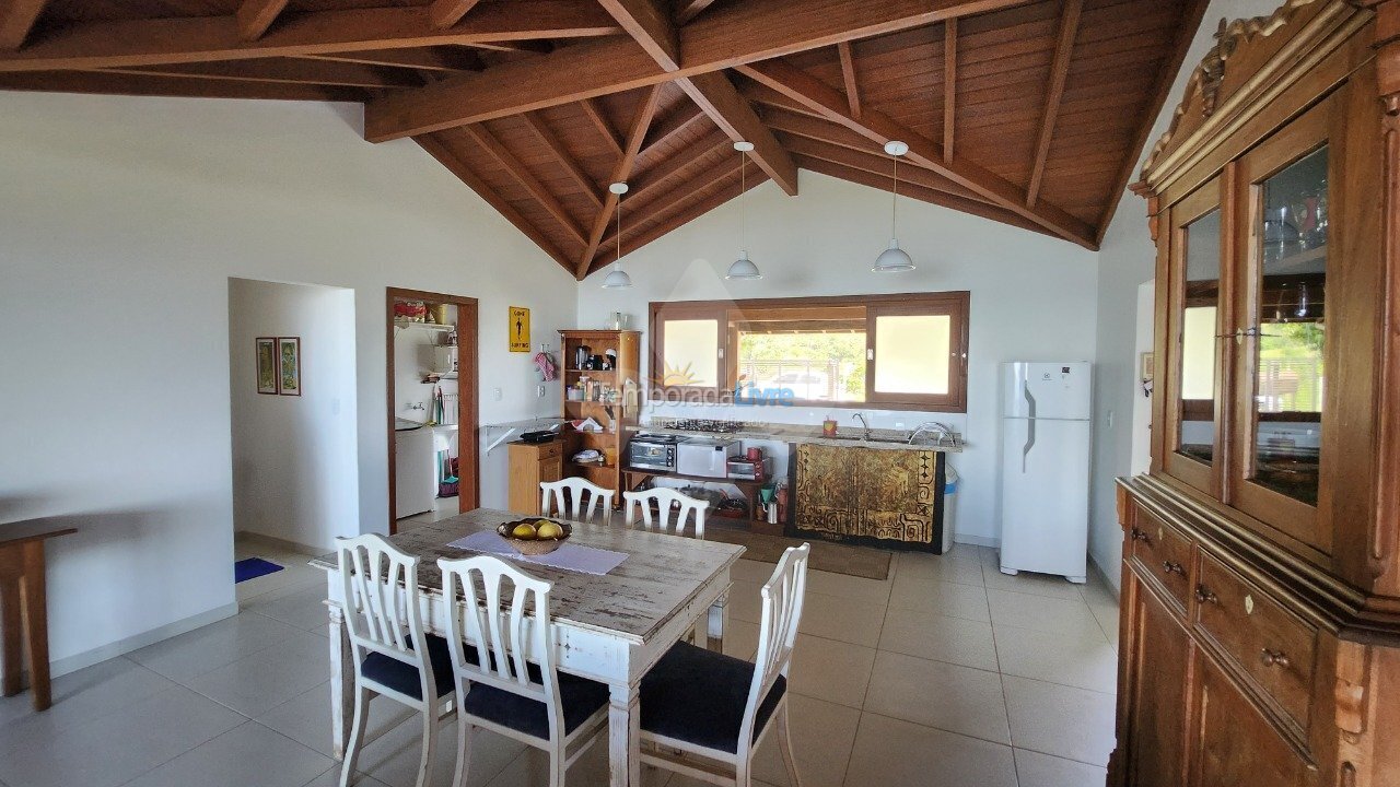 Casa para aluguel de temporada em Garopaba (Praia do Silveira)