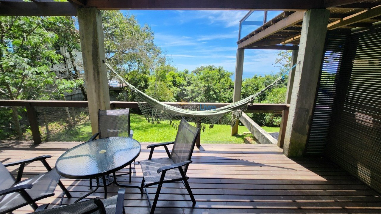 Casa para aluguel de temporada em Garopaba (Praia do Silveira)