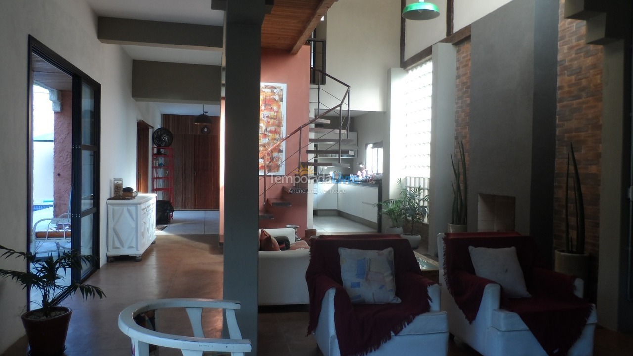 Casa para alquiler de vacaciones em São Sebastião (Boiçucanga)