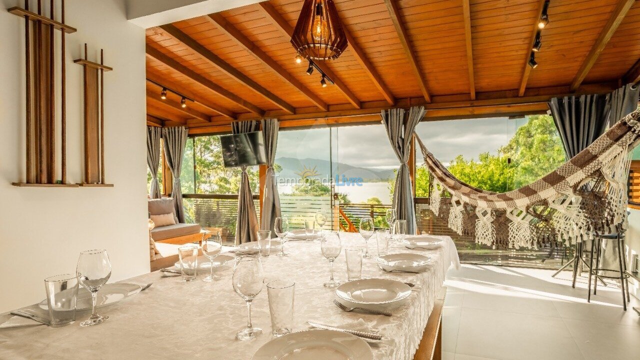 House for vacation rental in Imbituba (Ibiraquera Praia do Rosa)