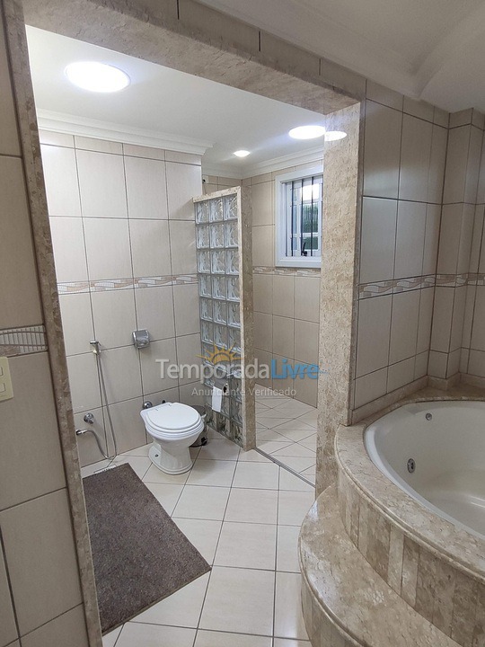 Apartamento para aluguel de temporada em Bento Gonçalves (Borgo)