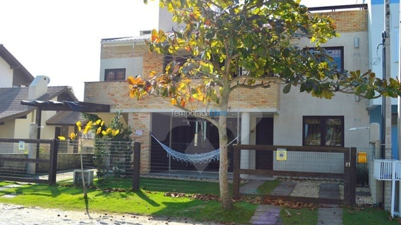 Apartamento para alquiler de vacaciones em Garopaba (Morrinhos)