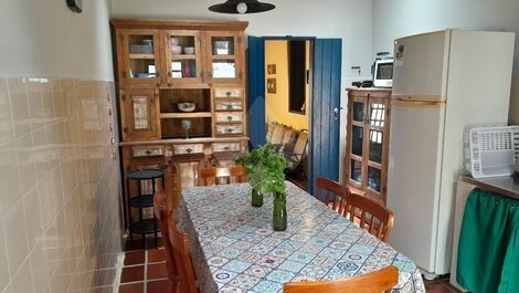 Casa de temporada para hasta 6 personas en el Centro Histórico de Garopaba/SC