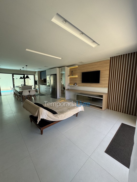 Casa para aluguel de temporada em São Francisco do Sul (Prainha)