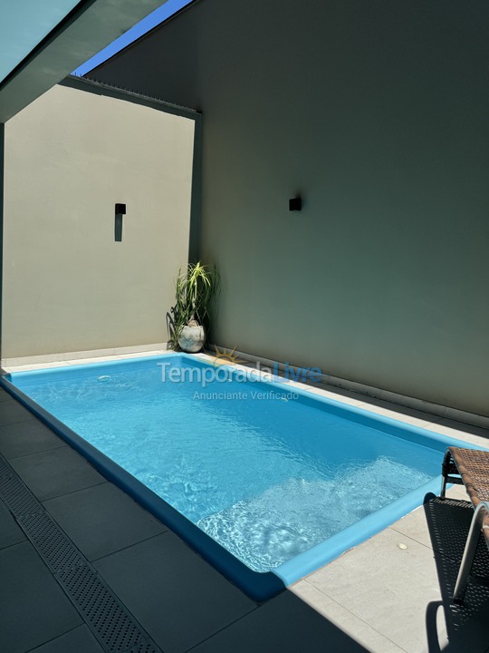 Casa para aluguel de temporada em São Francisco do Sul (Prainha)