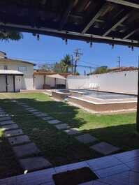 Casa con 05 habitaciones para temporada en Porto Seguro.