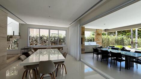 HOUSE NEAR THE SEA GREAT LOCATION