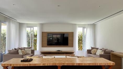 HOUSE NEAR THE SEA GREAT LOCATION