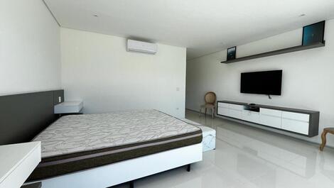 HOUSE NEAR THE SEA GREAT LOCATION