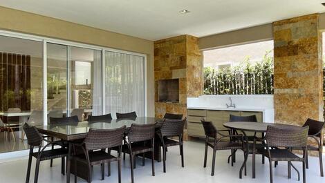 HOUSE NEAR THE SEA GREAT LOCATION