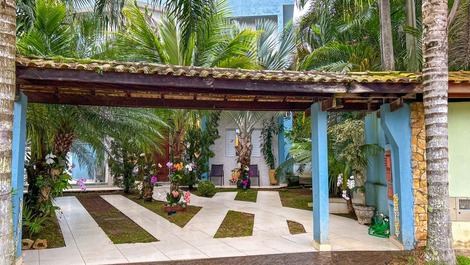 Lindo sobrado 5 suítes com Ar Condicionado