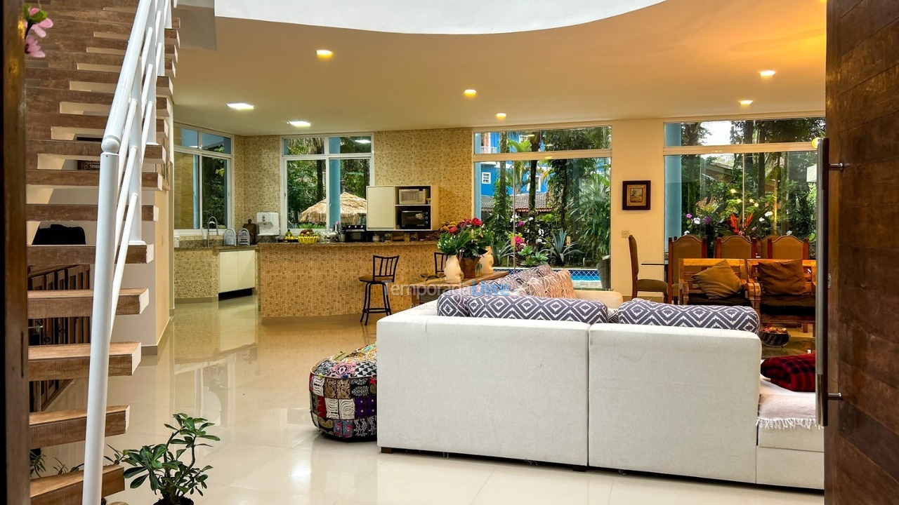 Casa para aluguel de temporada em Bertioga (Guaratuba)