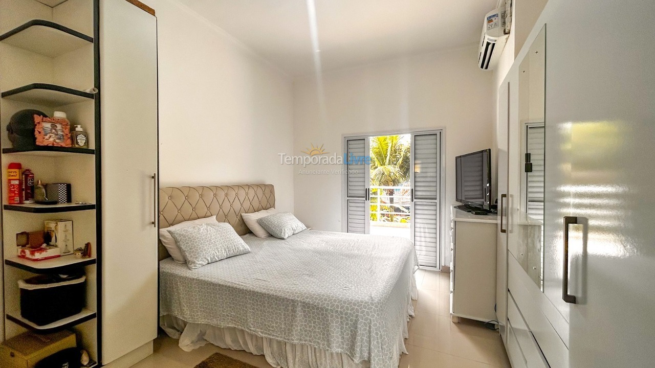 Casa para aluguel de temporada em Bertioga (Guaratuba)