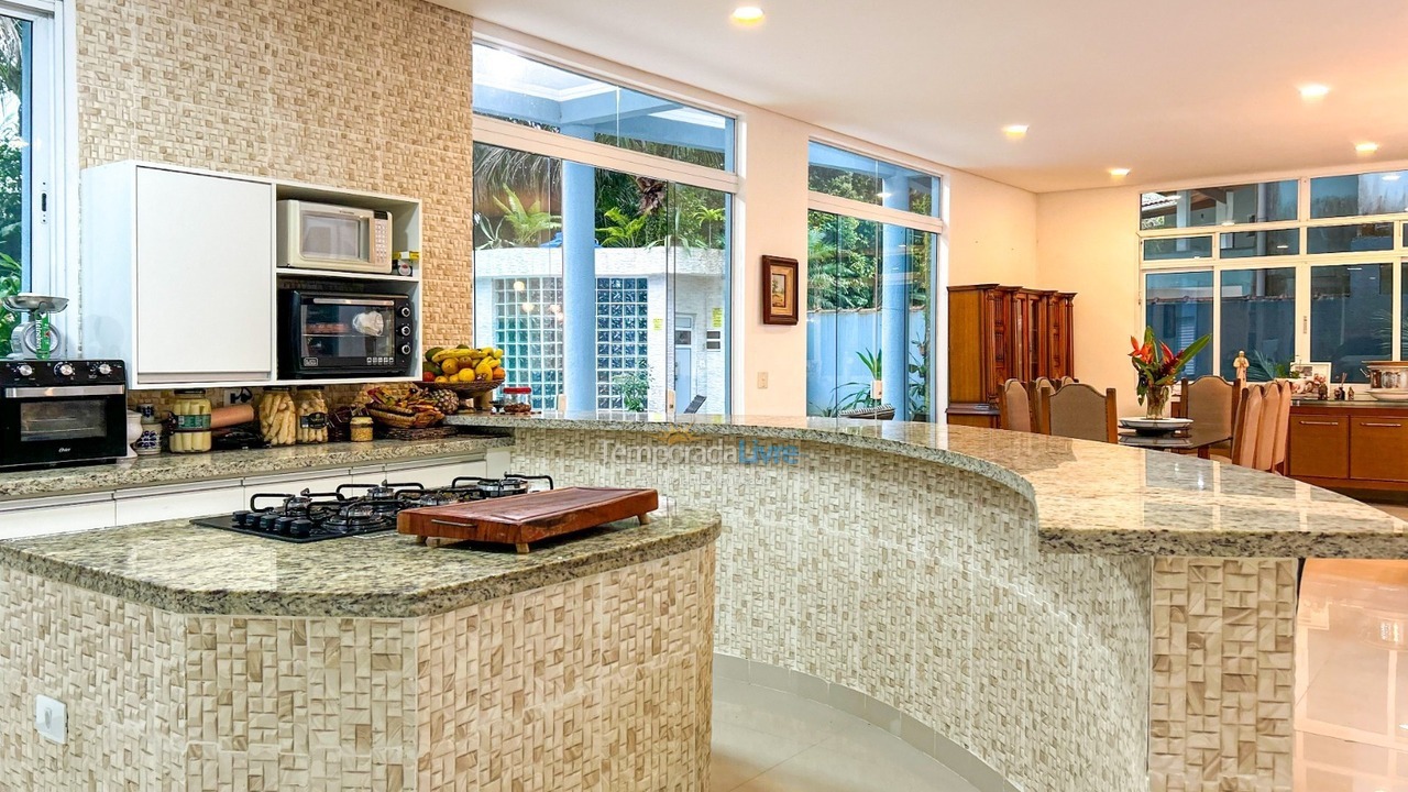 Casa para aluguel de temporada em Bertioga (Guaratuba)