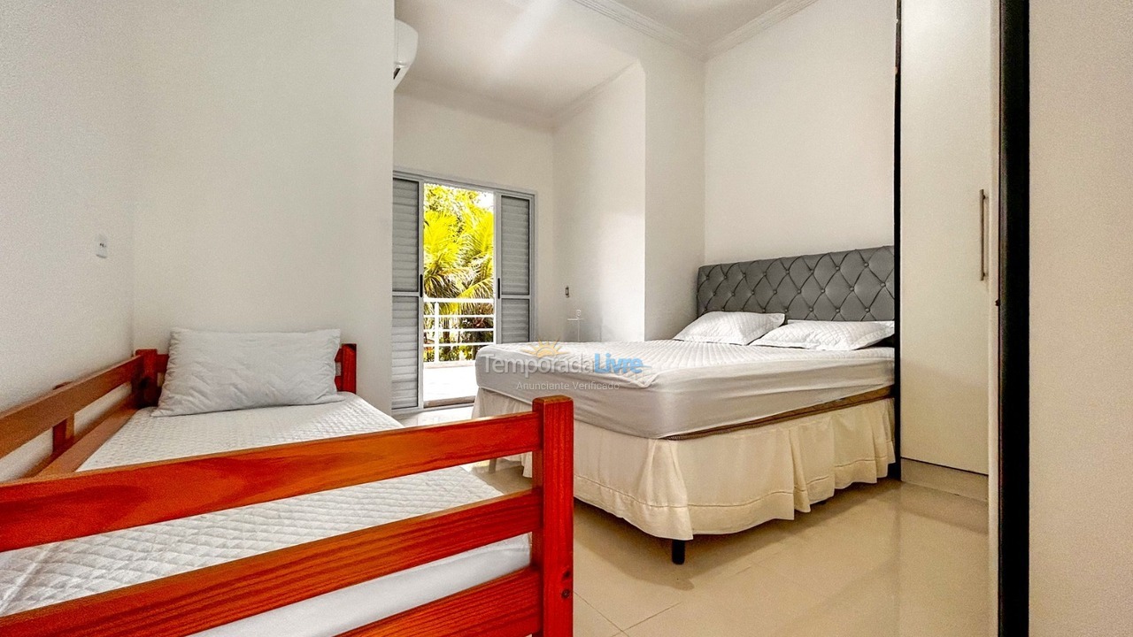 Casa para aluguel de temporada em Bertioga (Guaratuba)