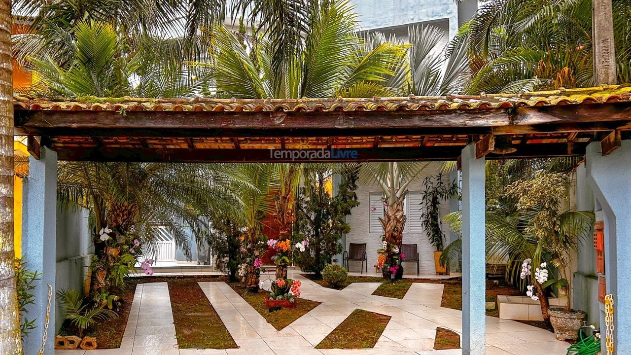 Casa para aluguel de temporada em Bertioga (Guaratuba)