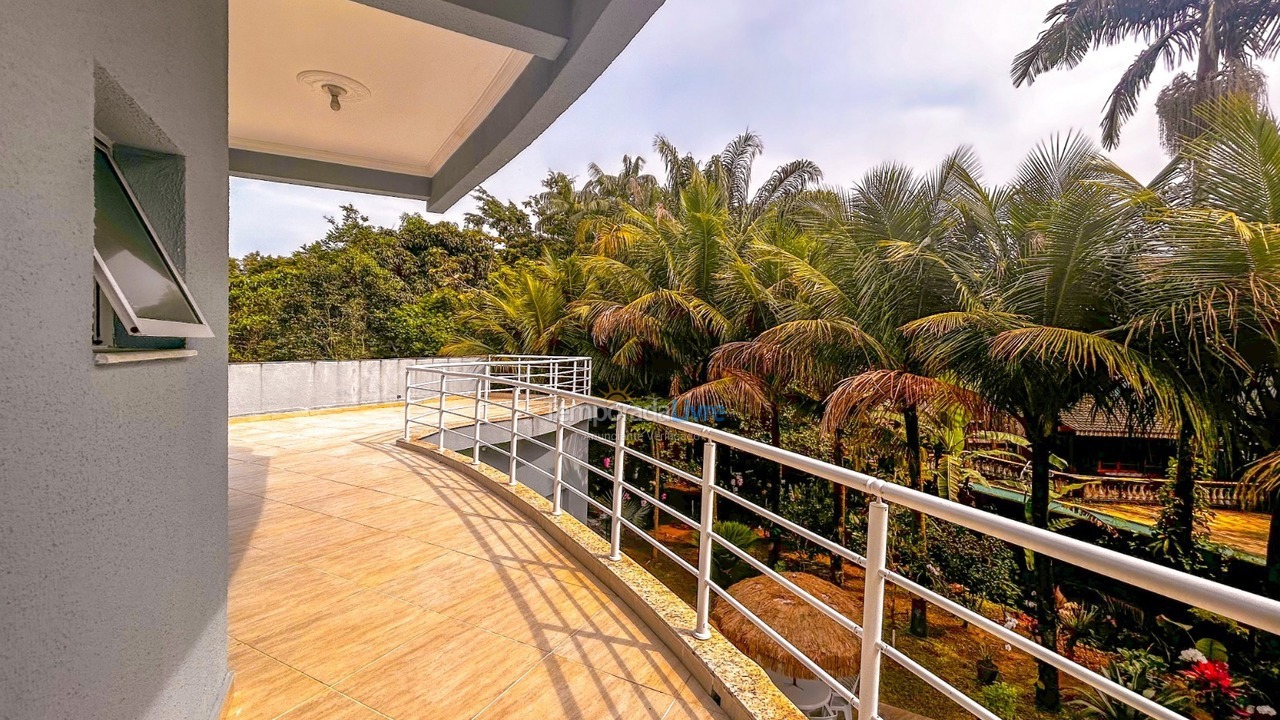 Casa para aluguel de temporada em Bertioga (Guaratuba)