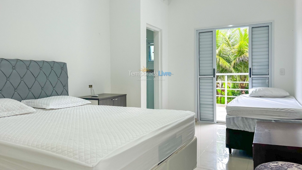 Casa para aluguel de temporada em Bertioga (Guaratuba)