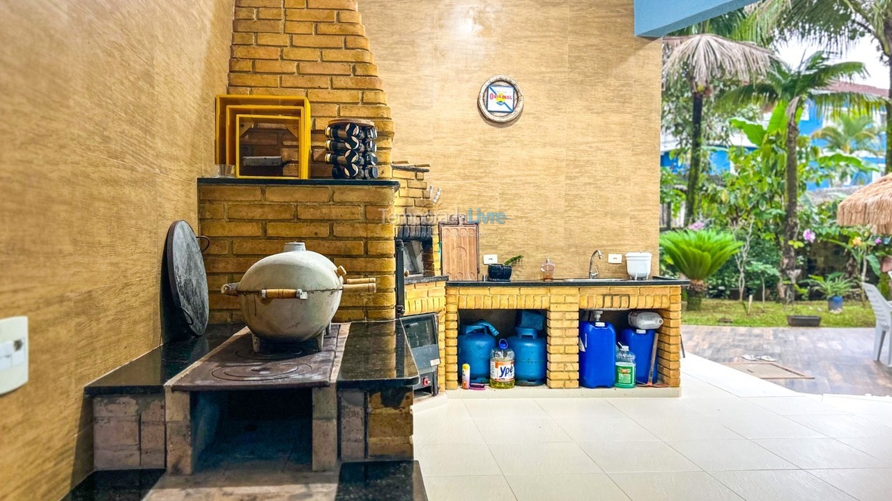 Casa para aluguel de temporada em Bertioga (Guaratuba)