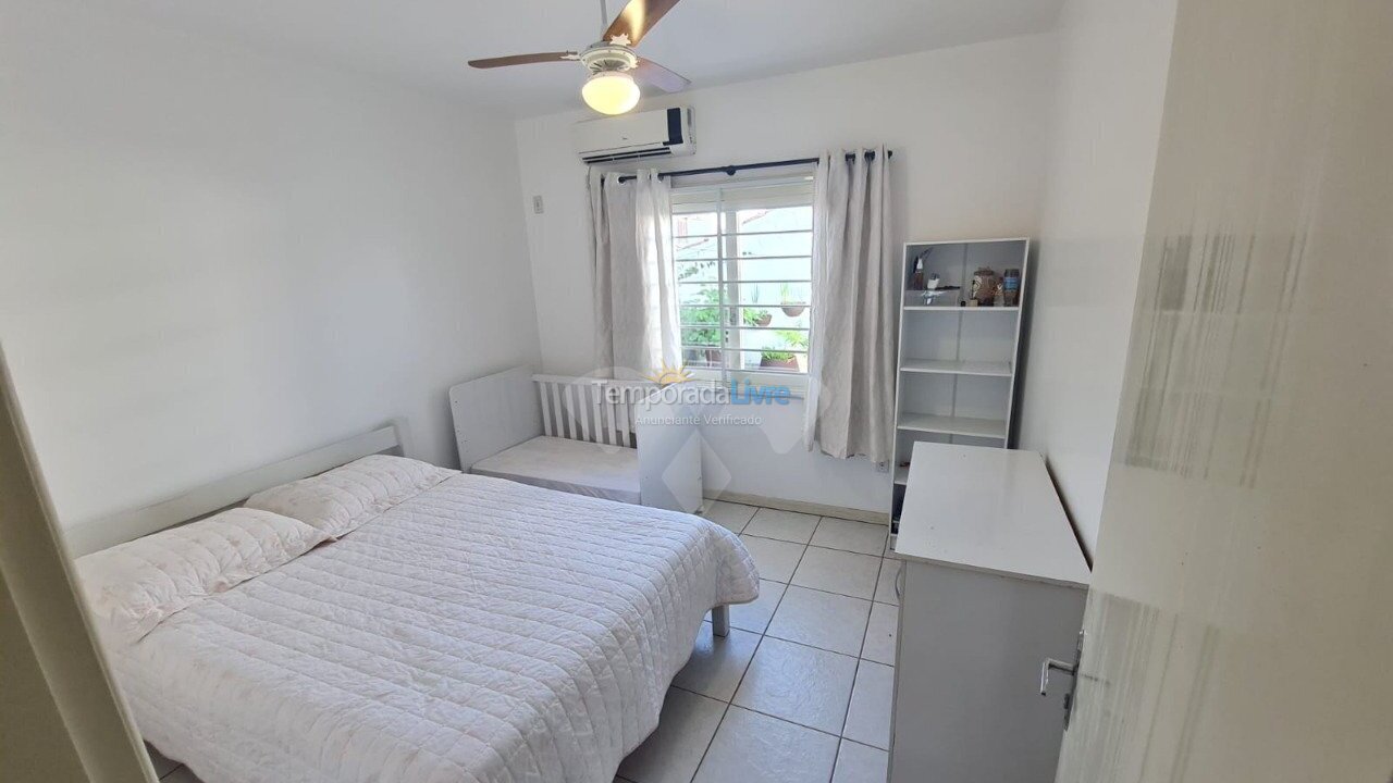 Casa para alquiler de vacaciones em Garopaba (Centro)