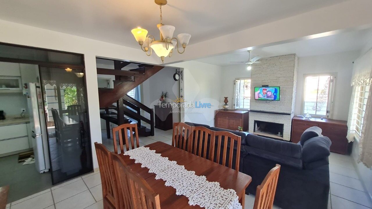 Casa para alquiler de vacaciones em Garopaba (Centro)