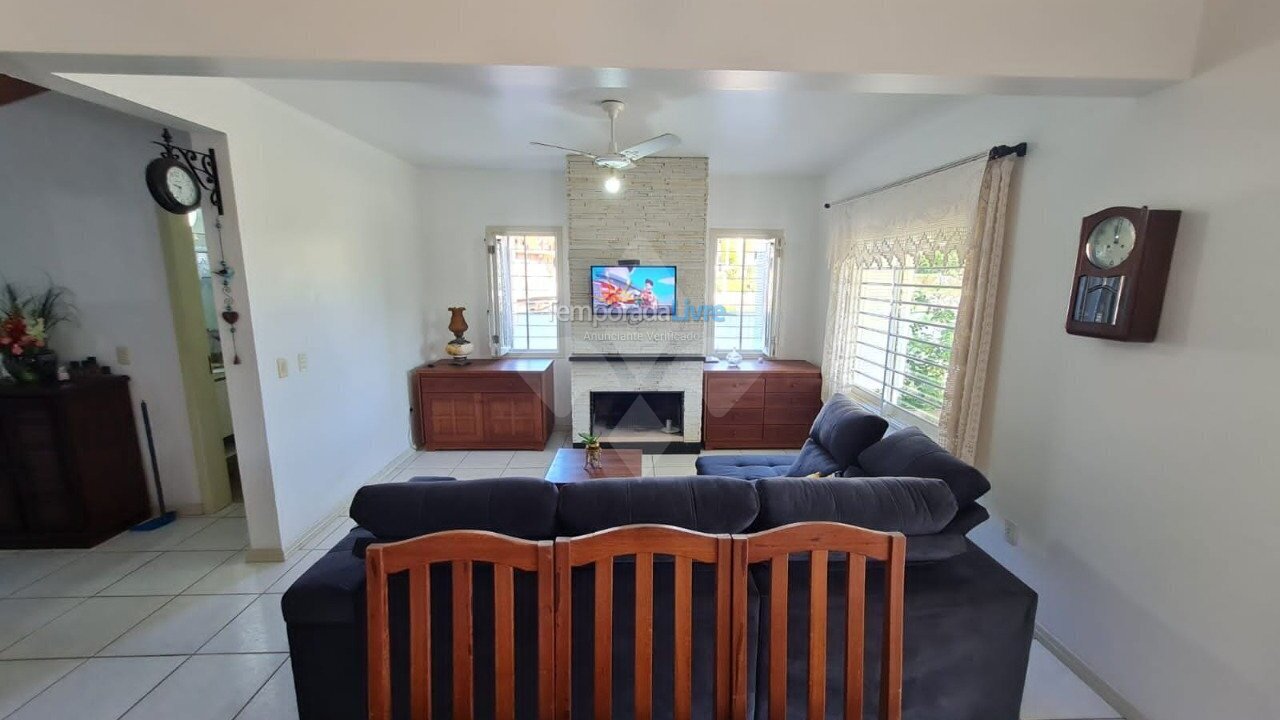 Casa para alquiler de vacaciones em Garopaba (Centro)