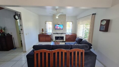 Casa de temporada para hasta 6 personas en el centro de Garopaba/SC