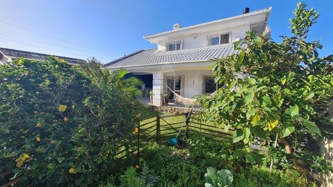 Casa de temporada para hasta 6 personas en el centro de Garopaba/SC