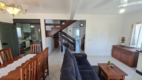 Casa de temporada para hasta 6 personas en el centro de Garopaba/SC