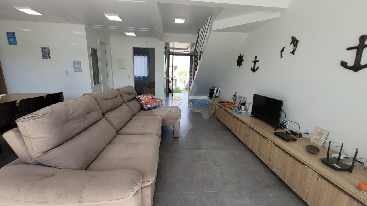 Casa para aluguel de temporada em Garopaba (Ambrosio)