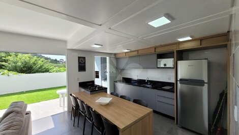 Casa Temporada p/ 9 pessoas no bairro Ambrósio em Garopaba/SC