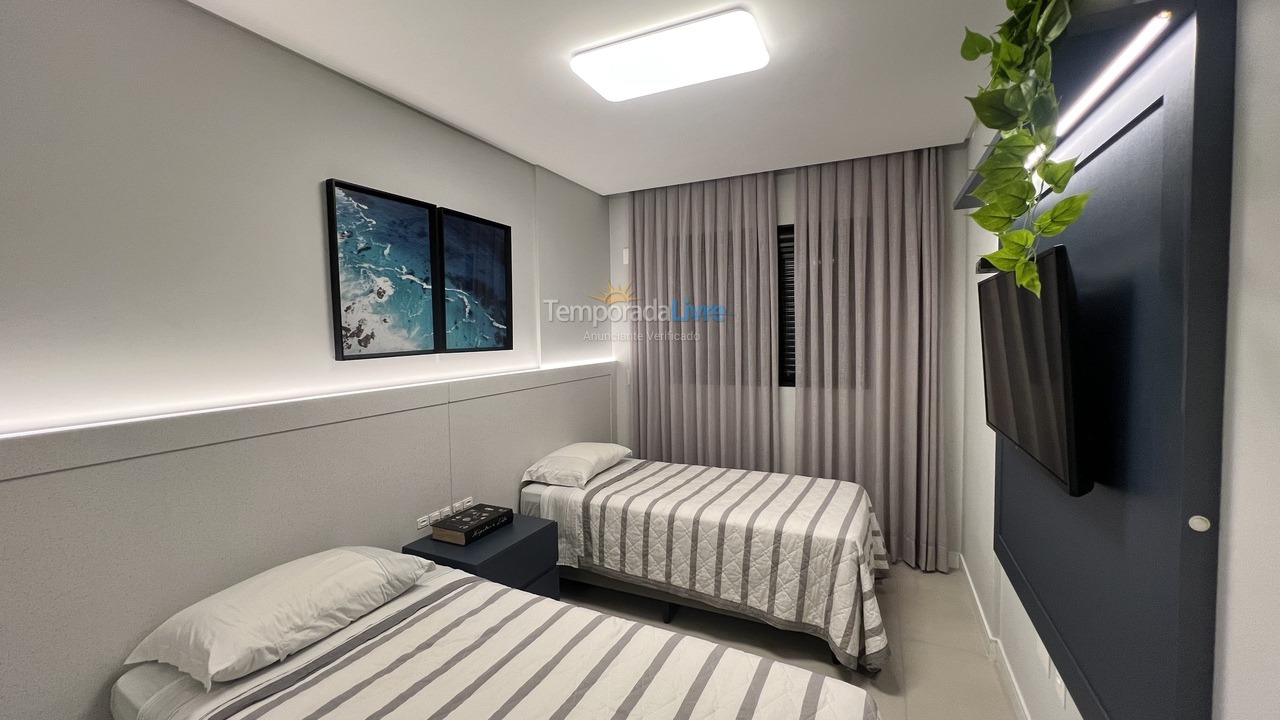 Apartamento para aluguel de temporada em Bombinhas (Canto Grande)