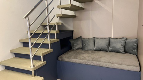 COBERTURA DUPLEX A 50M DA PRAIA