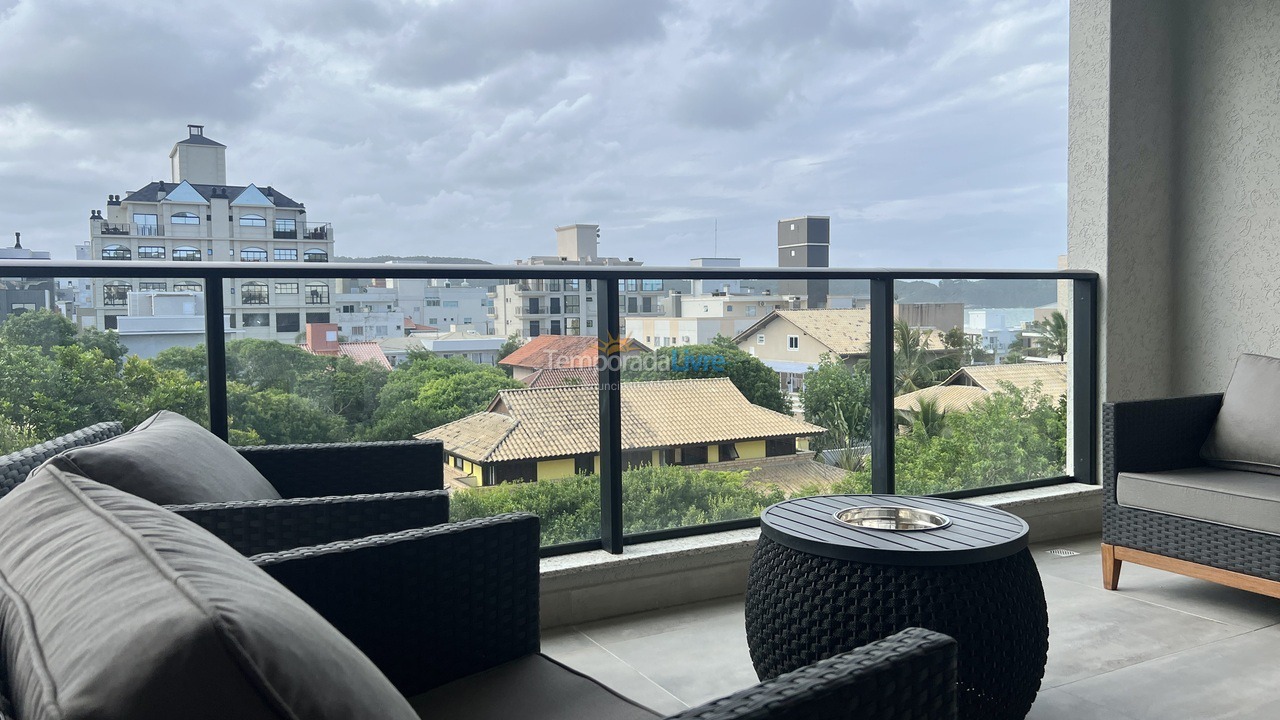 Apartamento para aluguel de temporada em Bombinhas (Canto Grande)