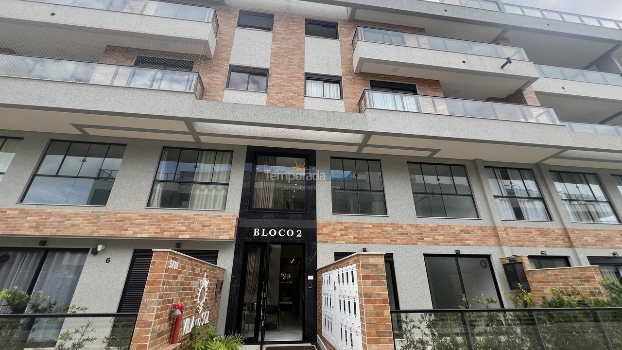 Apartamento para aluguel de temporada em Bombinhas (Canto Grande)