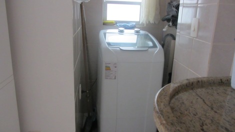 GRAN PISO DE 2 HABITACIONES EN EL CENTRO INGLESES