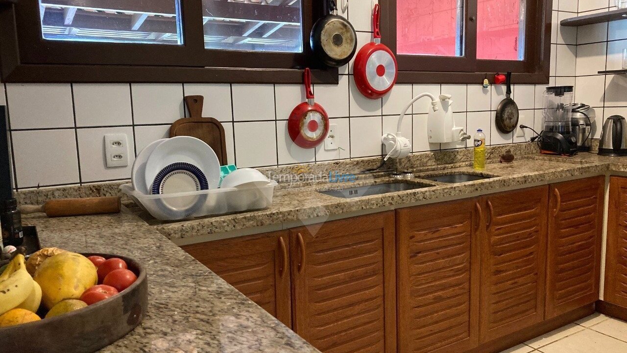 Casa para aluguel de temporada em Garopaba (Praia da Ferrugem)