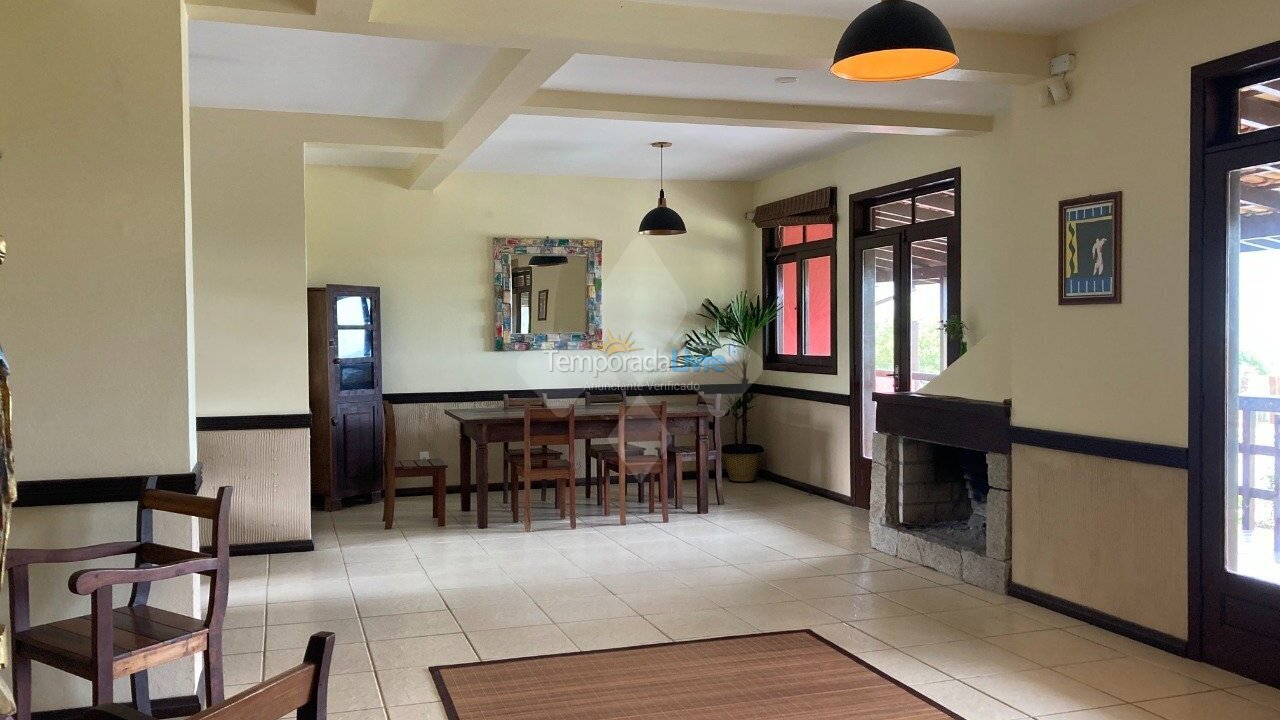 Casa para aluguel de temporada em Garopaba (Praia da Ferrugem)