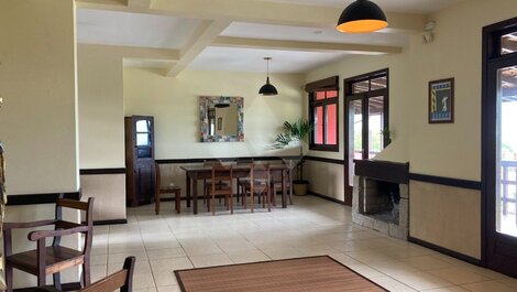 Casa p/ até 20 pessoas com 6 suítes a beira mar na Praia da Ferrugem