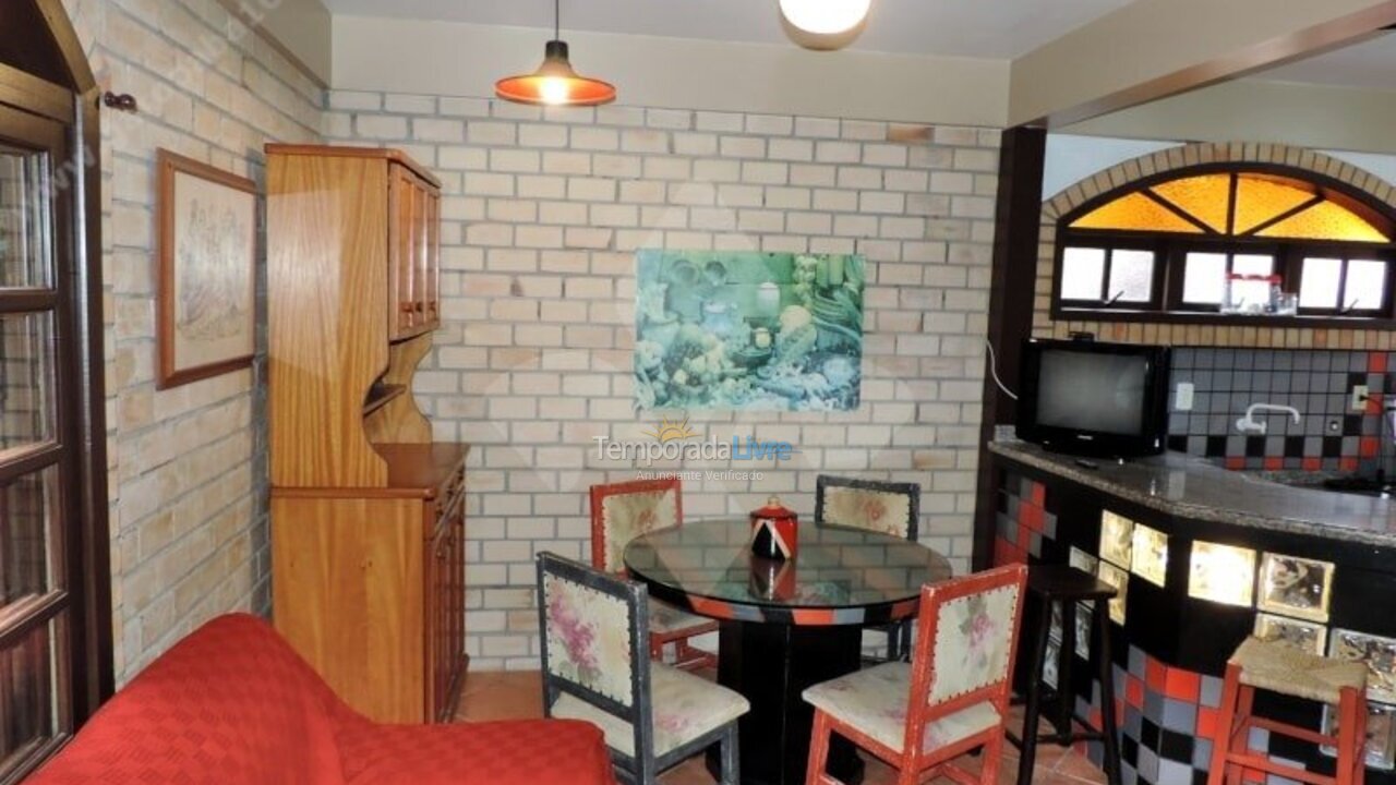 Casa para alquiler de vacaciones em Garopaba (Centro)