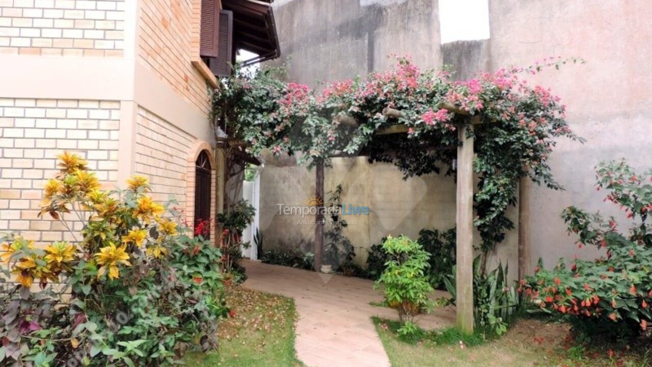 Casa para alquiler de vacaciones em Garopaba (Centro)