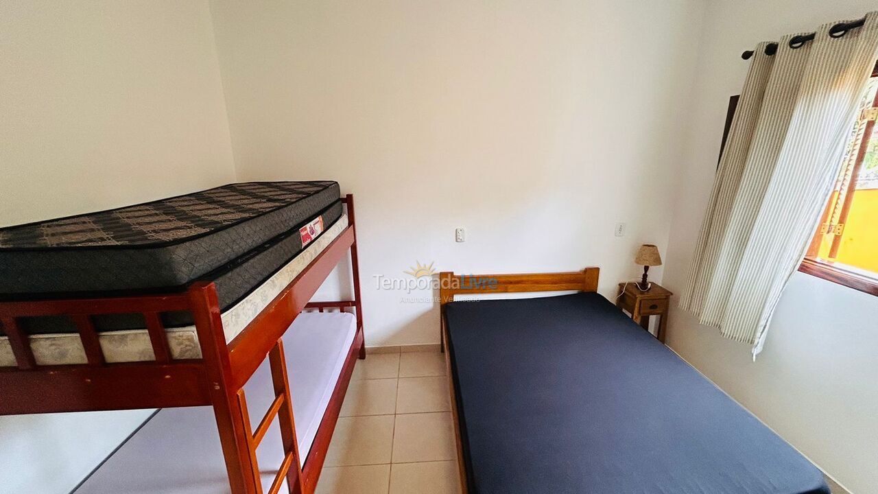 Casa para aluguel de temporada em Ubatuba (Enseada)