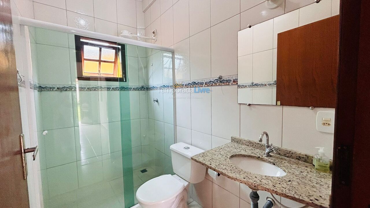 Casa para aluguel de temporada em Ubatuba (Enseada)