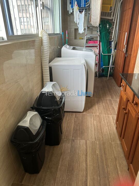 Apartamento para aluguel de temporada em Balneário Camboriú (Praia Central)