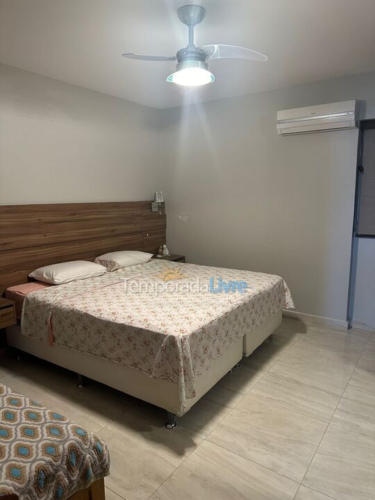 Apartamento para aluguel de temporada em Balneário Camboriú (Praia Central)