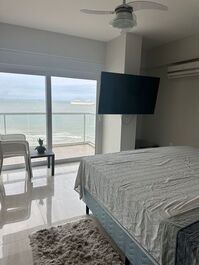 120D FRENTE MAR 2 SACADAS 2 SUITES +2 DORMITÓRIOS C CHURRASQUEIRA